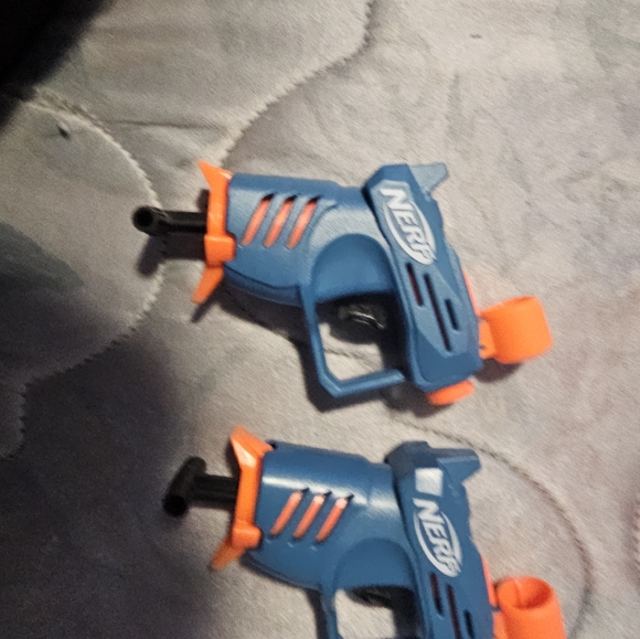 Bundle of Used and Fun Nerf Blasters - Picture 10 of 14